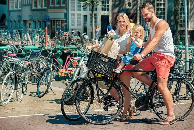 Demographers in the Netherlands: Immigrants and women have to work more