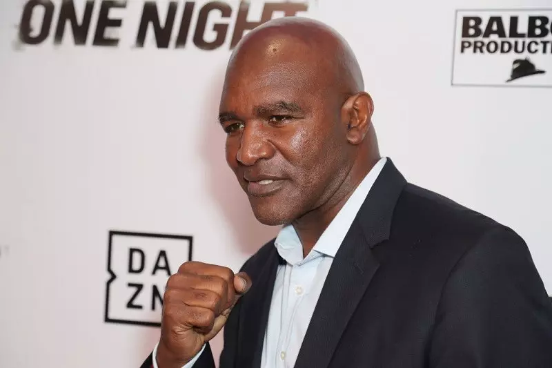 Evander Holyfield announces boxing comeback