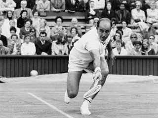 Bob Hewitt wyrzucony z tenisowej galerii sław 