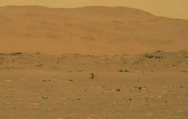Nasa successfully flies small helicopter on Mars