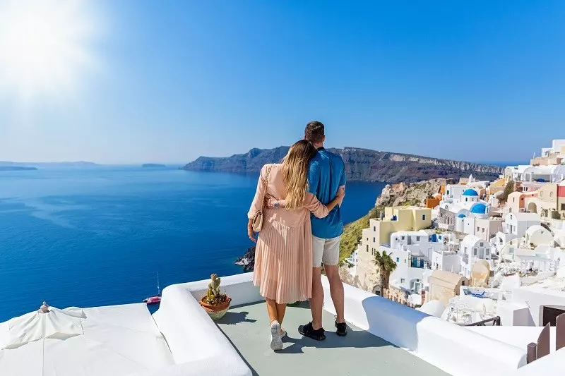 Grecja znosi kwarantannę dla turystów z Wielkiej Brytanii i UE