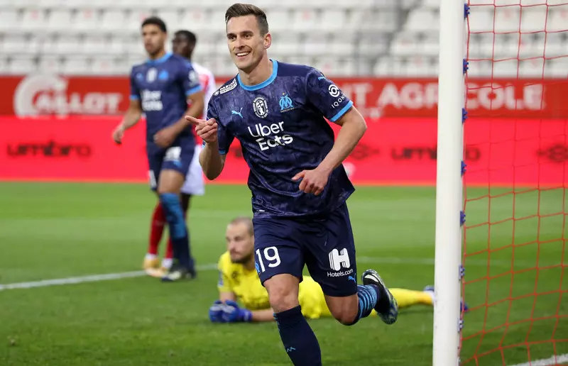 Ligue 1: Milik's goal for Olympique in their win over Reims