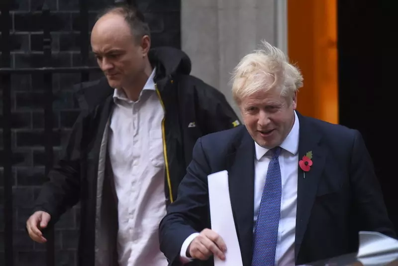 Dominic Cummings: No 10 defends Boris Johnson after former aide's blog post