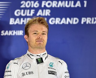 Formuła 1: Rosberg chce nadal jeździć w ekipie Mercedesa