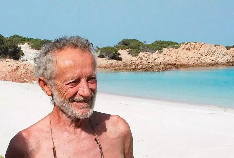 Włochy: Przez 32 lata mieszkał sam na wyspie. Teraz musi ją opuścić