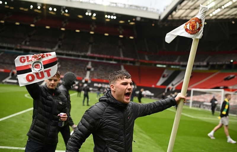 Manchester United: "Będą kary dla agresywnych kibiców"