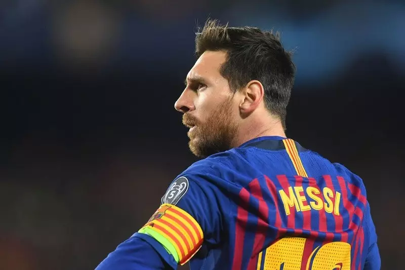 Spanish league to probe Messi's barbecue for teammates