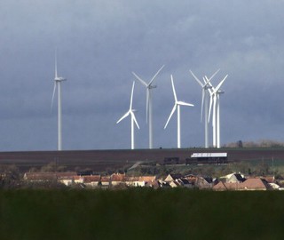 Brytyjski rząd za ograniczeniem liczby farm wiatrowych