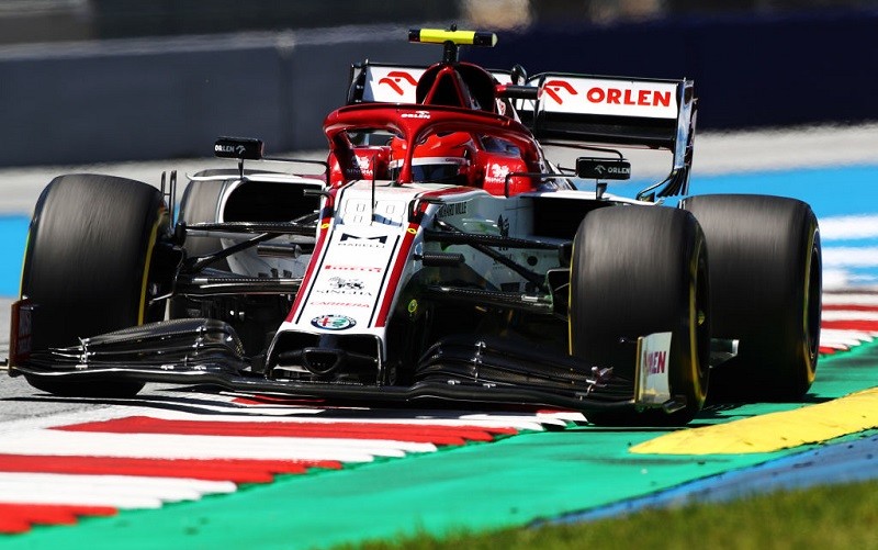 Formuła 1: Kubica w bolidzie Alfa Romeo na treningu i testach w Barcelonie