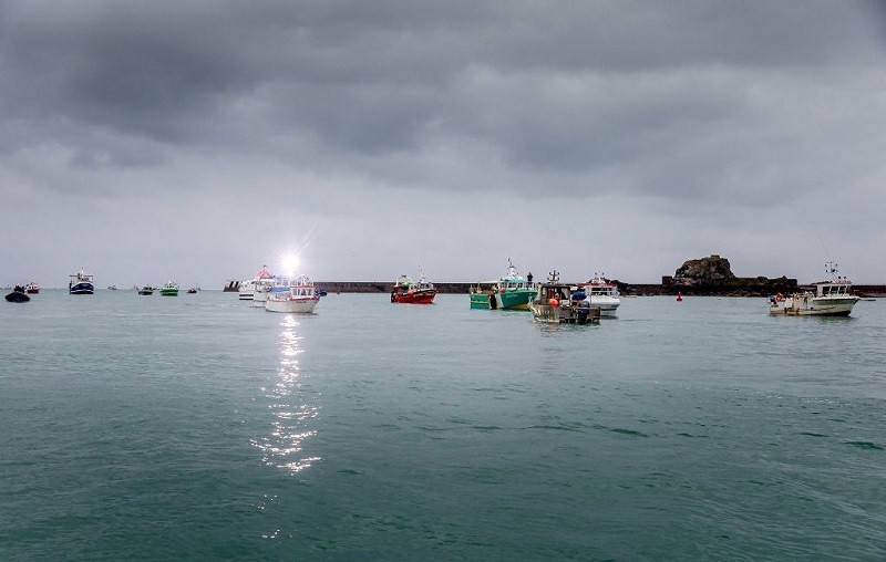 Around 50 French fishing boats protest at Jersey port