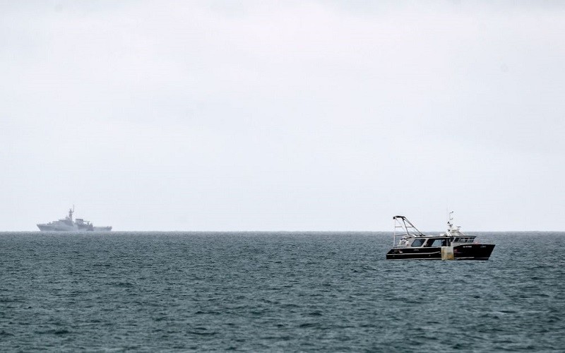 Jersey: Brytyjskie łodzie patrolowe wrócą do bazy, ale "pozostaną w gotowości"