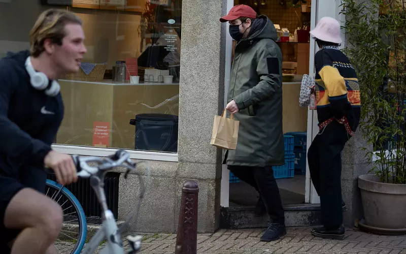 Holandia: Mieszkańcy kraju mniej gotują i częściej zamawiają jedzenie na wynos