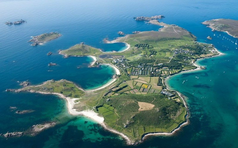 Royal Mail testuje dostawy dronami na Wyspy Scilly