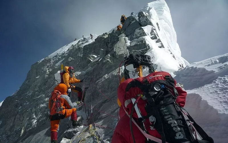 Foreigners return to Mount Everest as Nepal battles second COVID-19 wave