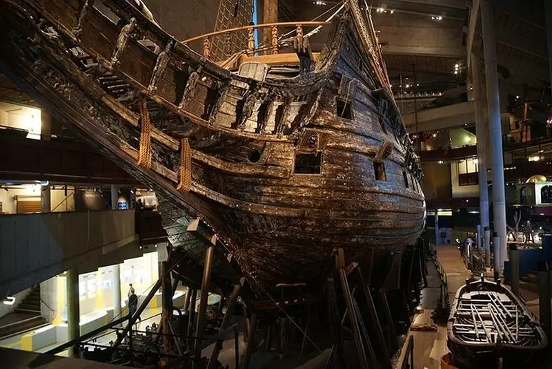 Szwecja: Odnalezione w Vaxholm wraki to okręty wykorzystane do najazdu na Polskę w XVII wieku