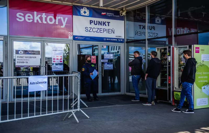 W Polsce zanotowano milion wolnych terminów na AstraZenekę