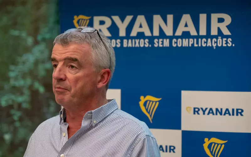 Irish authorities and Ryanair boss comment on forcing plane to land: "This is air piracy"