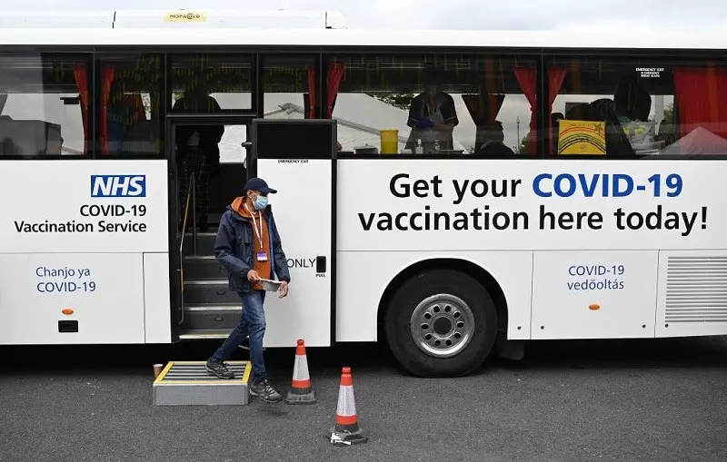Covid: UK reports more than 3,000 daily coronavirus cases for first time since early April