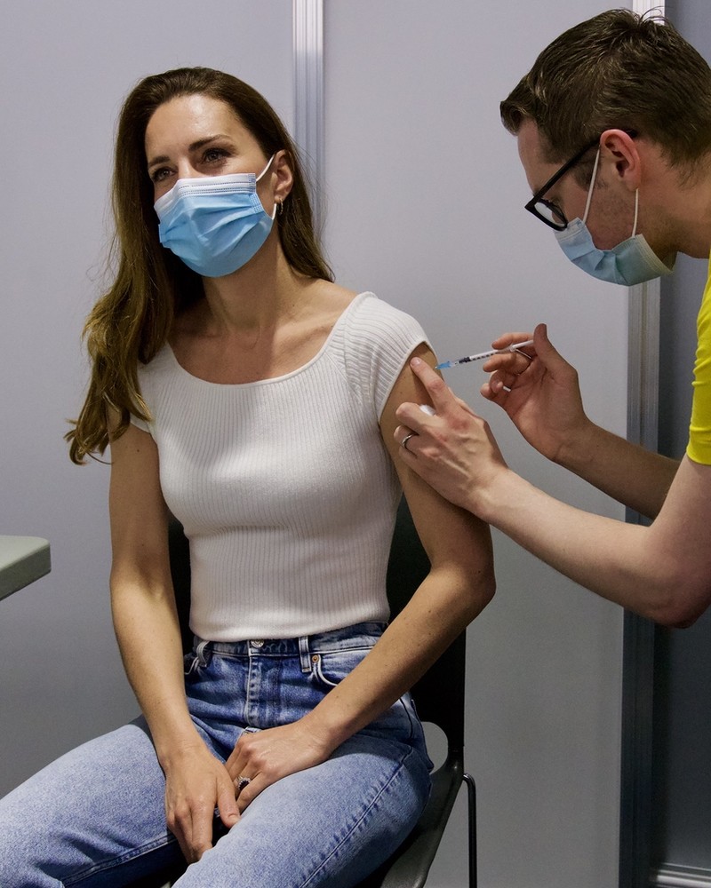 Księżna Kate zaszczepiona. Tylko którym preparatem?