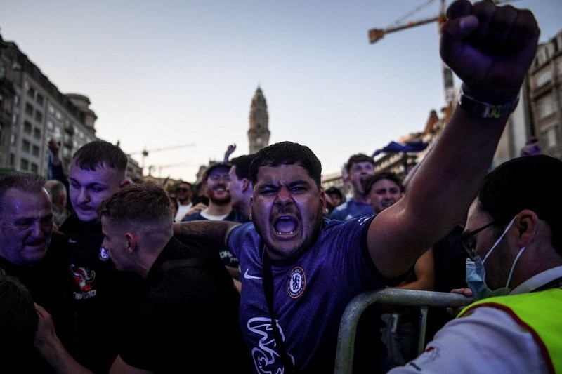 Porto locals’ anger as Covid rules eased for Champions League final fans
