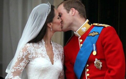Skromnie i bez fajerwerków: William i Kate obchodzą piątą rocznicę ślubu