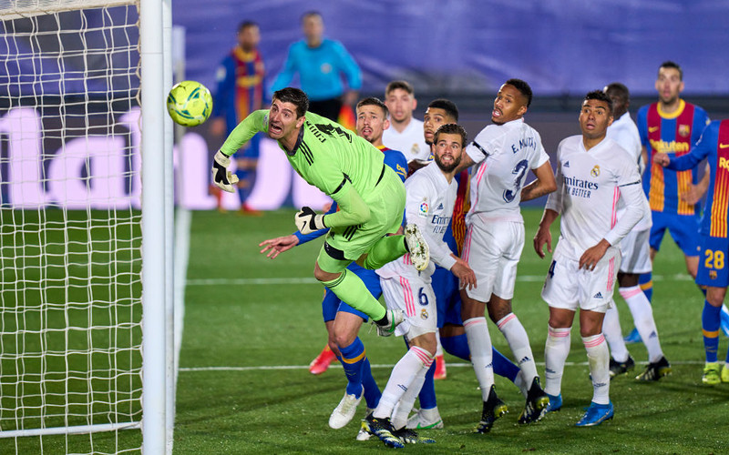UEFA zawiesiła postępowanie dyscyplinarne wobec trzech klubów Superligi
