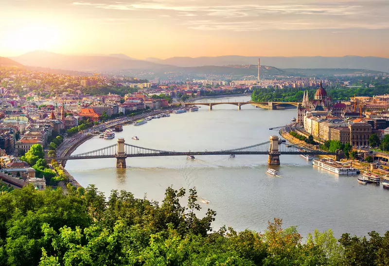 Polacy wśród turystów najczęściej odwiedzających Węgry w 2020 r.