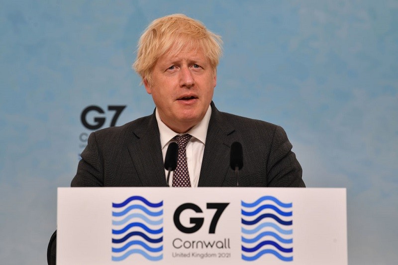 Johnson: G7 przekaże ponad miliard szczepionek biednym krajom