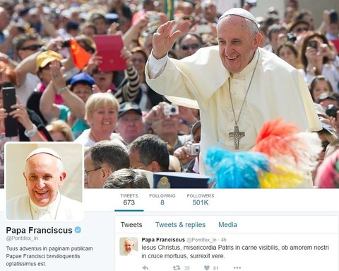 Pół miliona obserwatorów profilu papieża na Twitterze po łacinie