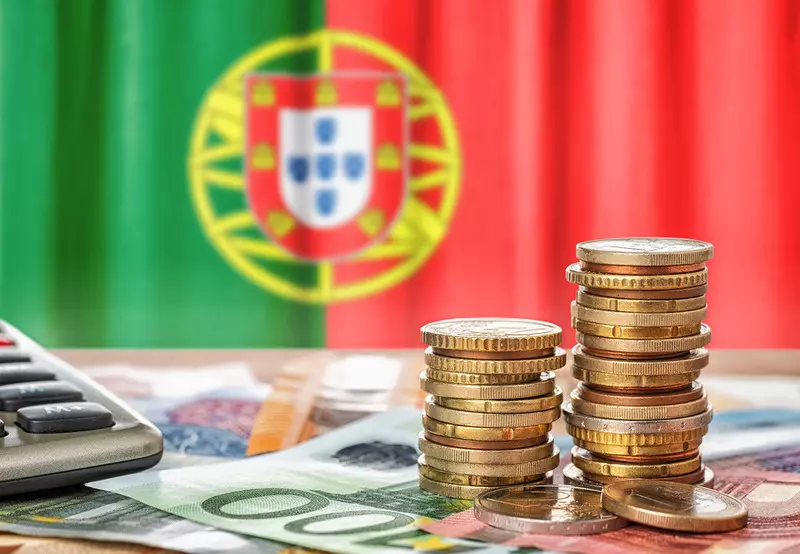 Portugalia: Bezrobotnemu przelano na konto niemal 800 000 euro zasiłku