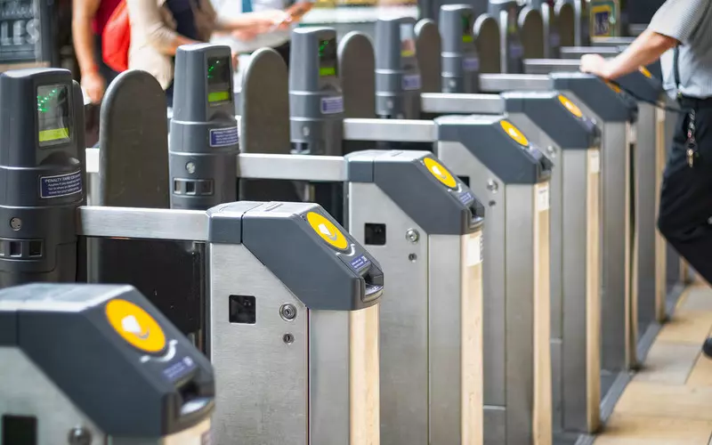 London Underground: Your Oyster card will fine you if you travel across London too slowly