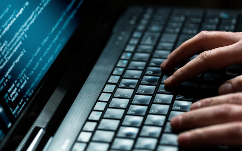 Miliony danych do logowania skradzionych przez hakera