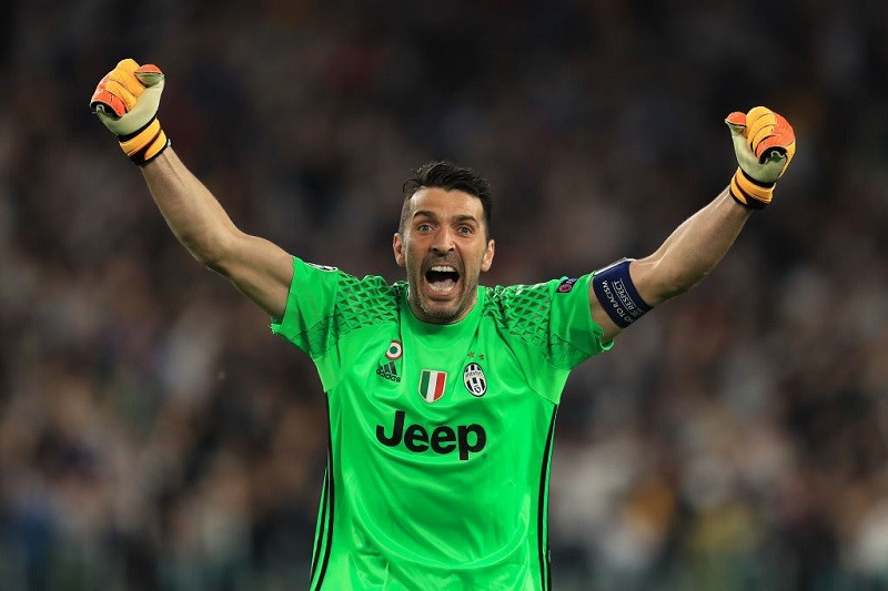 Buffon po 20 latach wraca do Parmy