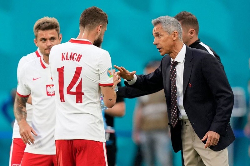 Zbigniew Boniek: Sousa nie straci pracy po Euro 2020