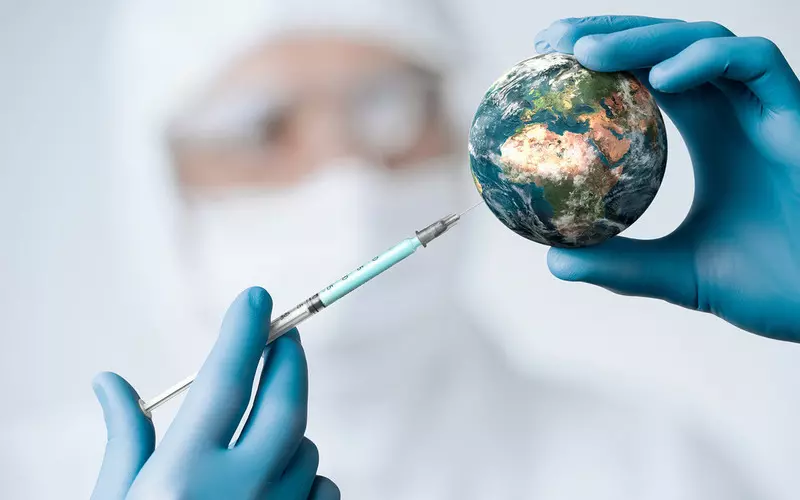 Na świecie podano już 2,3 mld dawek szczepionek przeciwko COVID-19
