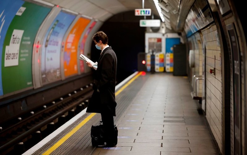 Transport for London abandons plans to go cash-free