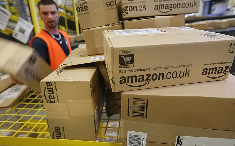 Skandal z udziałem Amazona w UK. Co tydzień niszczy się tysiące niesprzedanych produktów