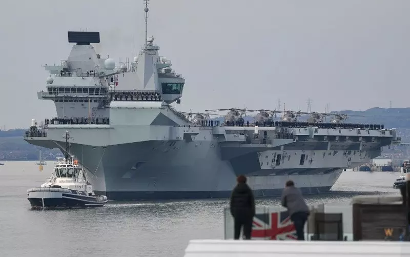 Dziennikarz BBC: Brytyjski okręt "był nękany przez rosyjskie wojsko"