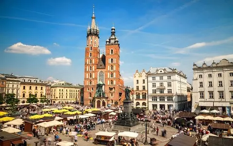 City Helpers will advise you on how to enjoy the charms of Krakow and not expose yourself to the res