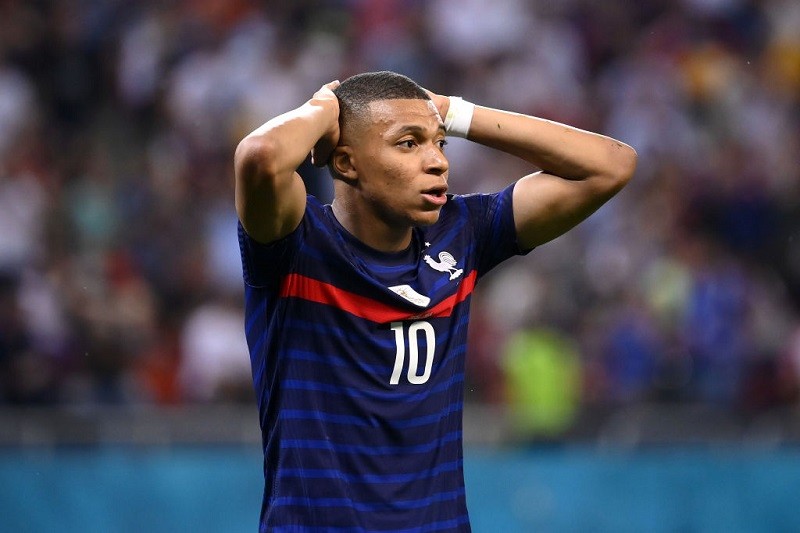Deschamps backs Mbappe to bounce back after missed penalty leads to France's Euro 2020 exit