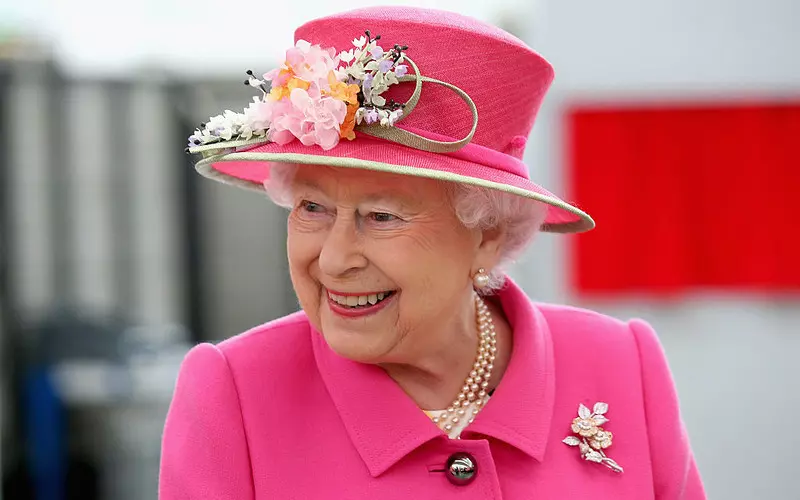 Four-day celebration for Queen’s Platinum Jubilee "will reopen UK"