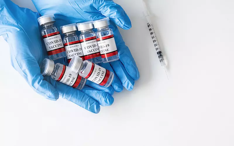 Niemcy polecają "szczególnie skuteczną" kombinację szczepionek