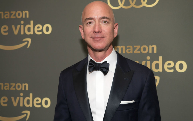 Jeff Bezos zrezygnował z funkcji szefa Amazona