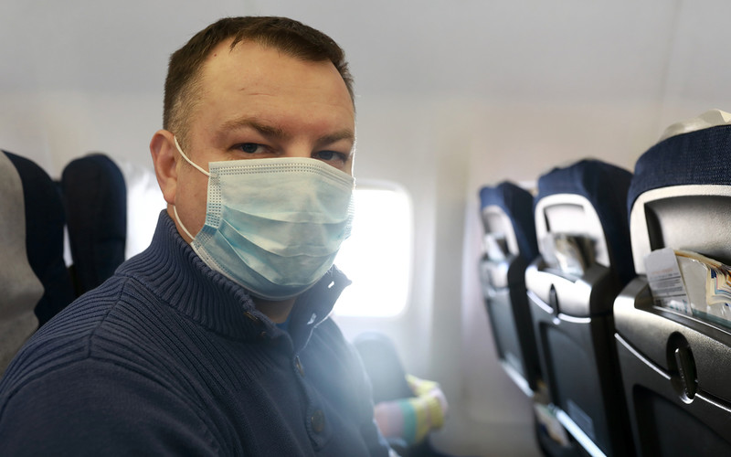 Ryanair and Easyjet passengers must wear face masks even after July 19