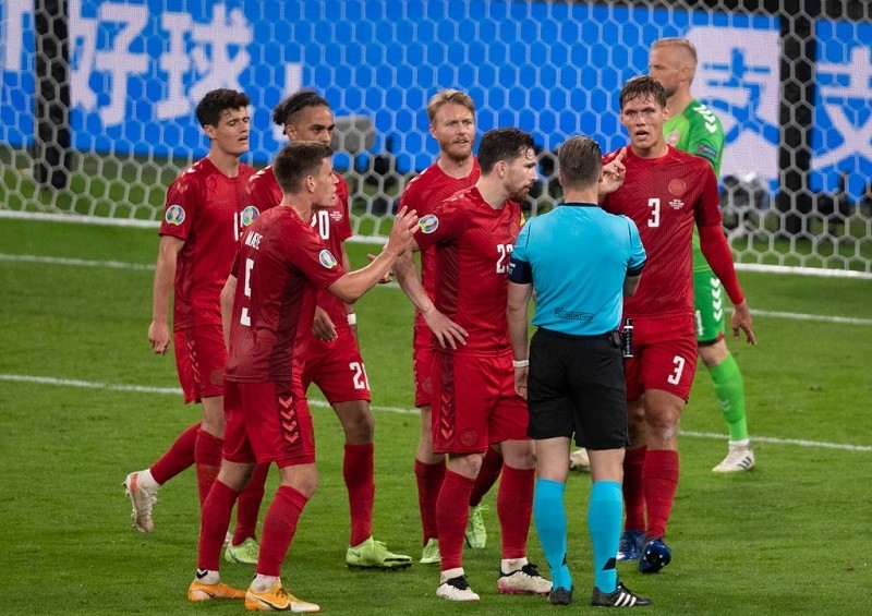 "Decyzja o karnym dla Anglii była słuszna". UEFA zadowolona z pracy sędziów na Euro