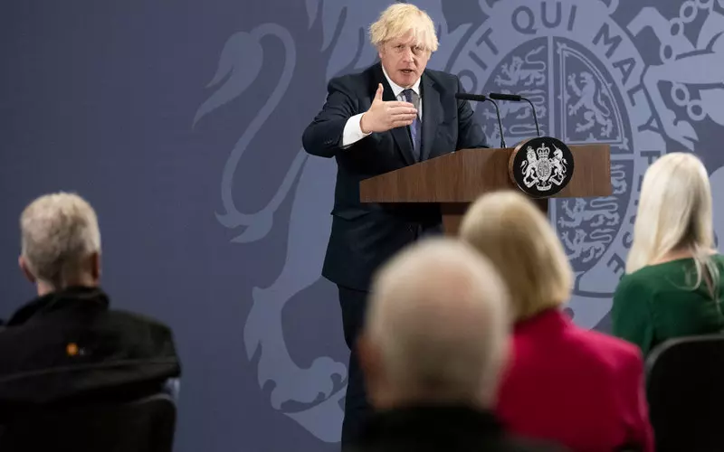 Boris Johnson zapowiada zwiększenie kompetencji władz lokalnych