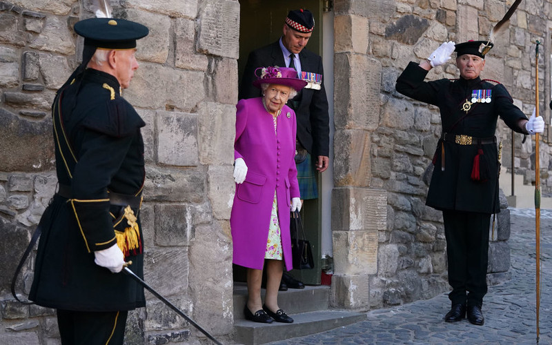 The Queen began her summer vacation in Scotland - without her husband for the first time