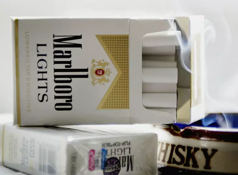 Marlboro cigarettes pulled from British shelves in 10 years
