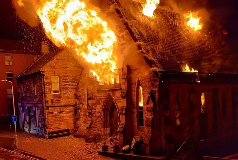 Szkocja: W Glasgow niemal doszczętnie spłonął "polski kościół"