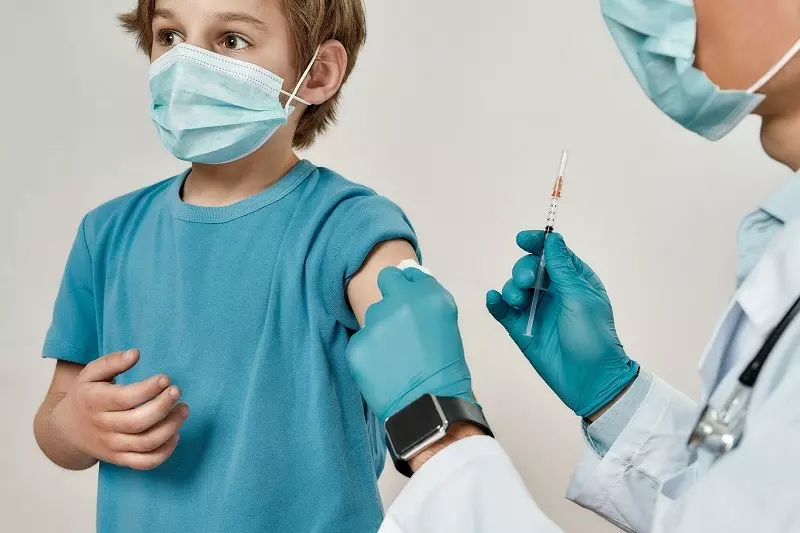 Covid herd immunity ‘mathematical impossibility’ without vaccinating children
